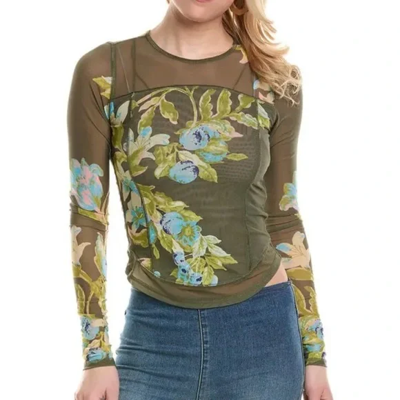 Free People Betty’s Garden Long Sleeves Stretch Top in Green Sz M Blue Flowers - Picture 1 of 7